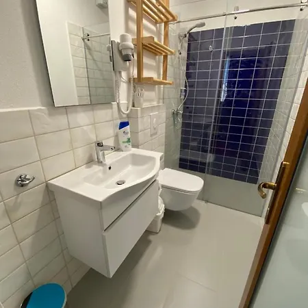 ゲストハウス Tershana 3*